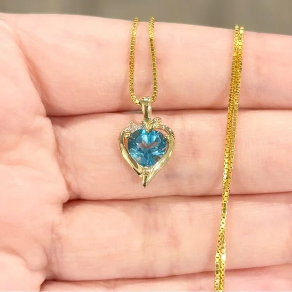 10K Swiss Blue Topaz heart cut cz petite elegant yellow gold open heart pendant - Picture 4 of 11
